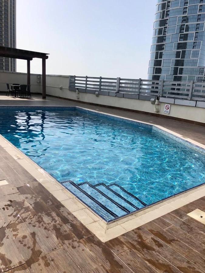 Wonderful 1bd With Full Marina View شقة *